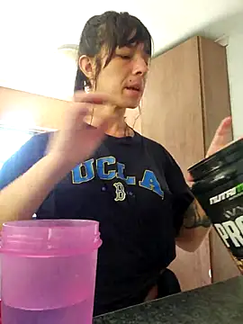 TassiTyne online show from 11-24-25, 10:15