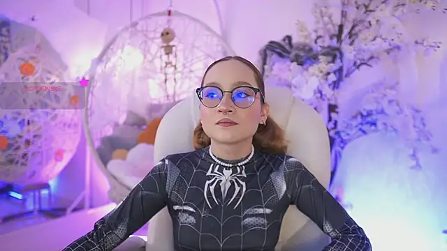 Snapshot of DalahiaRush chatting on 10-07-25, 07:00 DalahiaRush online show from 10-07-25, 07:00