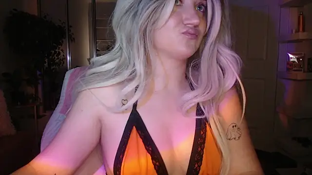 GoddessEmmy online show from 04-01-26, 04:24