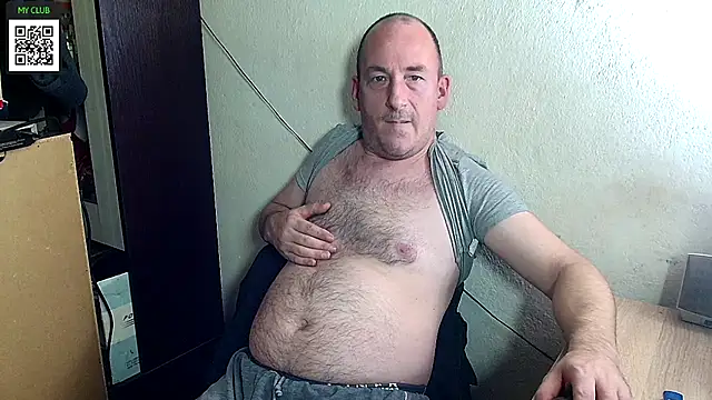 Snapshot of Johan___Barker chatting on 01-27-25, 03:50 Johan Barker online show from 01-27-25, 03:50