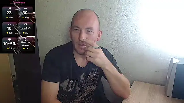 Snapshot of Johan___Barker chatting on 11-07-25, 11:54 Johan Barker online show from 11-07-25, 11:54