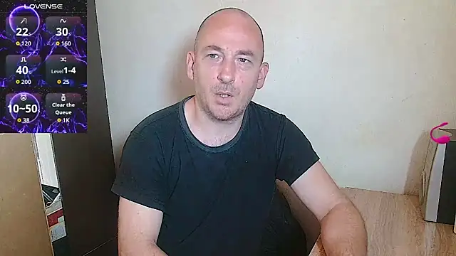 Snapshot of Johan___Barker chatting on 06-12-26, 10:58 Johan Barker online show from 06-12-26, 10:58