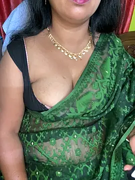 Snapshot of Anushka_21 chatting on 05-09-26, 12:49 Anushka 21 online show from 05-09-26, 12:49