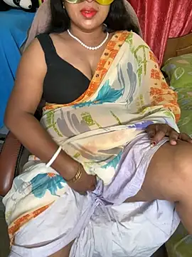 Snapshot of Anushka_21 chatting on 05-17-26, 01:14 Anushka 21 online show from 05-17-26, 01:14