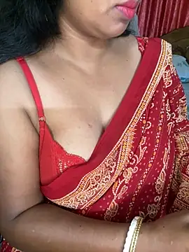 Snapshot of Anushka_21 chatting on 06-02-26, 01:29 Anushka 21 online show from 06-02-26, 01:29