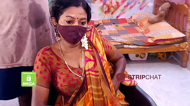 Snapshot of Novapol chatting on 03-12-25, 06:11 Novapol online show from 03-12-25, 06:11