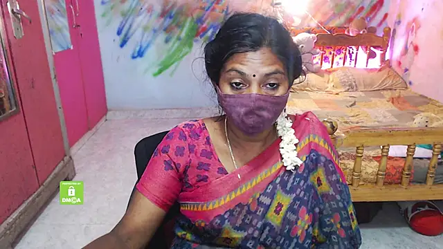 Snapshot of Novapol chatting on 11-16-25, 05:18 Novapol online show from 11-16-25, 05:18