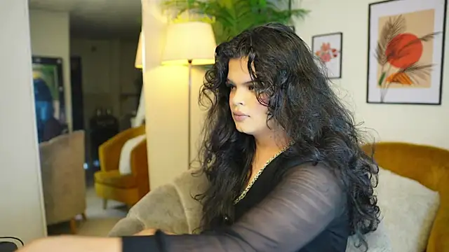 Snapshot of artechloe chatting on 02-19-25, 09:14 artechloe online show from 02-19-25, 09:14