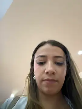 Snapshot of Hall_16 chatting on 12-17-24, 10:32 Hall 16 online show from 12-17-24, 10:32