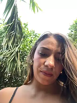 Snapshot of Hall_16 chatting on 12-21-24, 09:25 Hall 16 online show from 12-21-24, 09:25