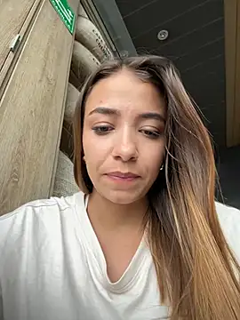 Snapshot of Hall_16 chatting on 12-26-24, 08:11 Hall 16 online show from 12-26-24, 08:11