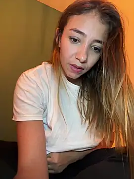 Snapshot of Hall_16 chatting on 01-08-25, 10:48 Hall 16 online show from 01-08-25, 10:48