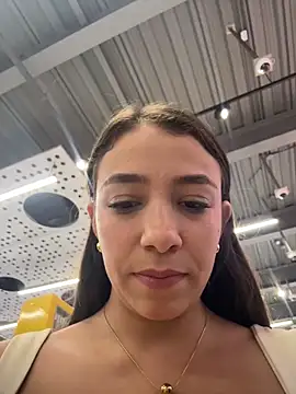 Snapshot of Hall_16 chatting on 11-15-25, 09:32 Hall 16 online show from 11-15-25, 09:32