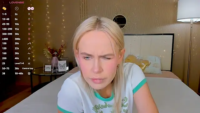 Snapshot of bellatip chatting on 02-26-26, 12:53 bellatip online show from 02-26-26, 12:53