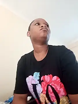 Snapshot of ANGELINE600 chatting on 11-19-25, 01:44 ANGELINE600 online show from 11-19-25, 01:44