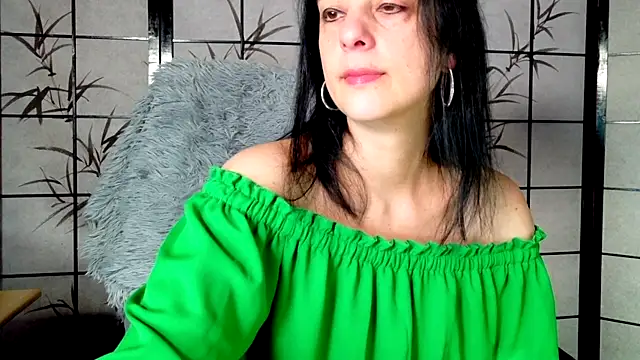  Sweetlonglips  online show from 01-13-26, 05:57