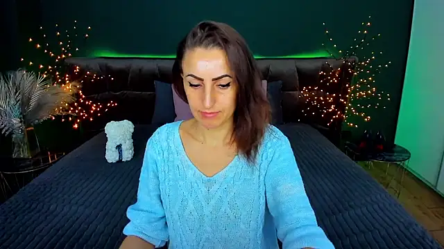 Rebecca Diamond online show from 11-12-25, 06:25