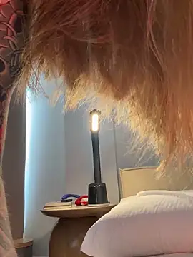 curchez  online show from 09-09-25, 08:19