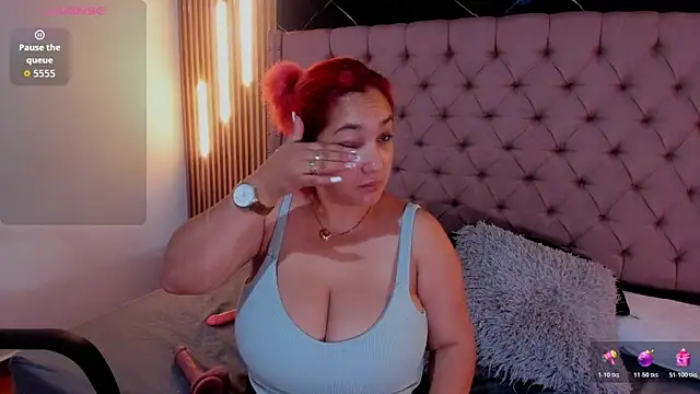 Snapshot of Eva_MilfF chatting on 02-07-26, 01:04 Eva MilfF online show from 02-07-26, 01:04