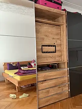 Pia July  online show from 09-19-25, 12:50