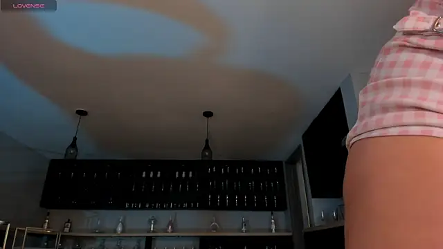 Snapshot of AbellaCroft chatting on 10-21-25, 12:17 AbellaCroft online show from 10-21-25, 12:17