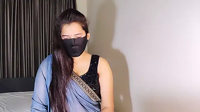 YourLovelyQueen online show from 02-13-25, 02:56