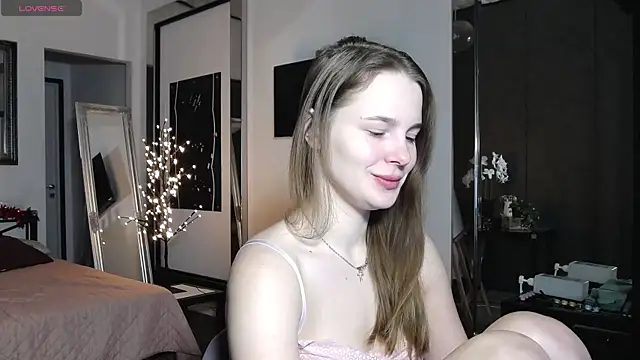 Snapshot of CindyJonson chatting on 01-09-26, 06:42 CindyJonson online show from 01-09-26, 06:42