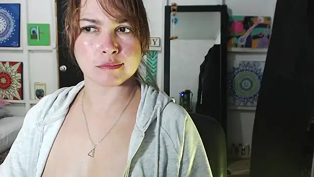 Snapshot of solamatista11 chatting on 09-18-25, 08:22 solamatista11 online show from 09-18-25, 08:22