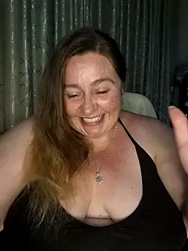 Snapshot of Iceprincess2bad4u chatting on 01-06-25, 05:49 Iceprincess2bad4u online show from 01-06-25, 05:49