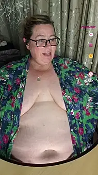 Snapshot of Iceprincess2bad4u chatting on 09-19-25, 05:57 Iceprincess2bad4u online show from 09-19-25, 05:57