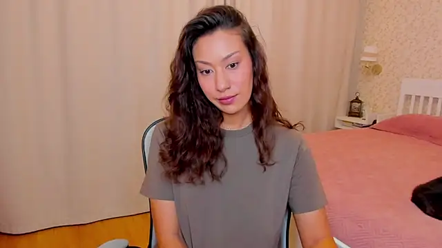 Snapshot of FieryHeart chatting on 11-15-25, 04:25 FieryHeart online show from 11-15-25, 04:25