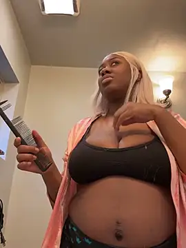 Snapshot of gypsydoll chatting on 02-14-25, 10:58 gypsydoll online show from 02-14-25, 10:58