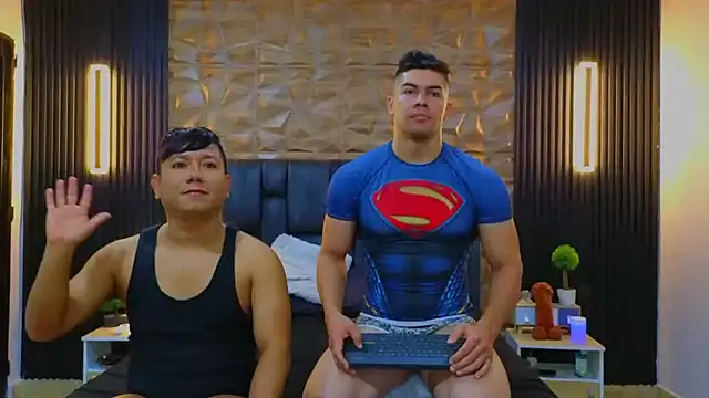 Snapshot of FelipeAndMarcello3 chatting on 02-17-25, 02:37 FelipeAndMarcello3 online show from 02-17-25, 02:37