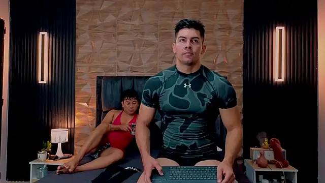 Snapshot of FelipeAndMarcello3 chatting on 09-08-25, 02:16 FelipeAndMarcello3 online show from 09-08-25, 02:16