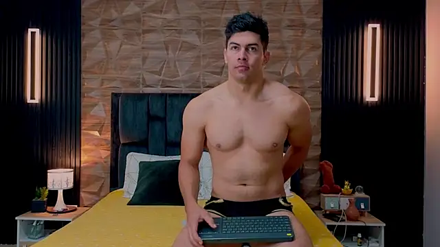 Snapshot of FelipeAndMarcello3 chatting on 09-17-25, 02:08 FelipeAndMarcello3 online show from 09-17-25, 02:08