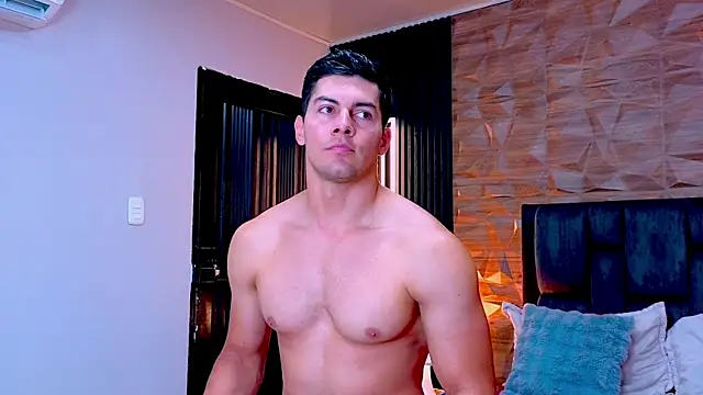 FelipeAndMarcello3 online show from 05-25-26, 07:09