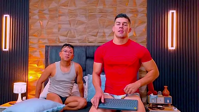 Snapshot of FelipeAndMarcello3 chatting on 06-15-26, 02:30 FelipeAndMarcello3 online show from 06-15-26, 02:30
