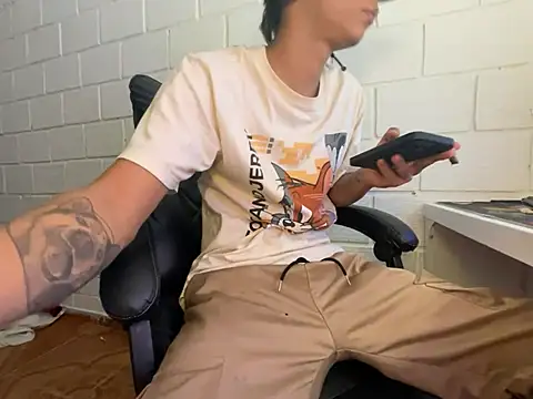 Max TheHorseDick online show from 01-12-26, 03:01