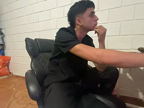 Max TheHorseDick online show from 03-03-26, 02:39