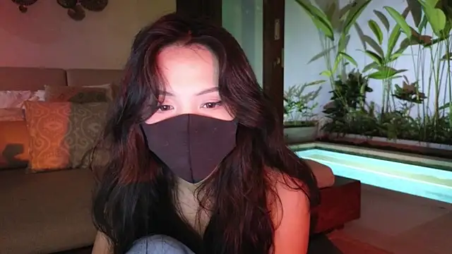 Snapshot of TammiLou chatting on 03-08-25, 04:34 TammiLou online show from 03-08-25, 04:34