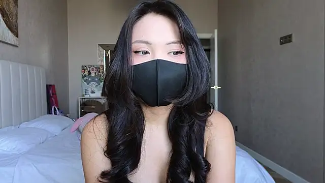 Snapshot of TammiLou chatting on 09-10-25, 05:18 TammiLou online show from 09-10-25, 05:18