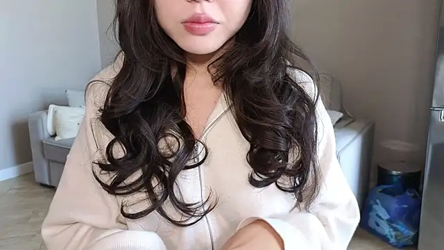 Snapshot of TammiLou chatting on 10-08-25, 06:22 TammiLou online show from 10-08-25, 06:22