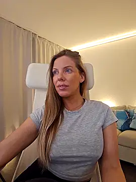 novaforyou1 online show from 04-05-26, 03:09