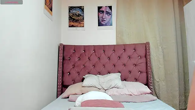 Moonlight1002 online show from 01-19-25, 07:36