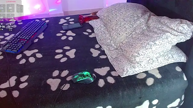 Snapshot of jaramilloali chatting on 09-27-25, 03:50 jaramilloali online show from 09-27-25, 03:50