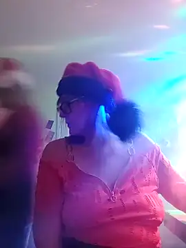 COUPLE4VOYEUR01 online show from 12-21-24, 08:00