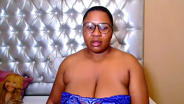 missboobsxx online show from 02-13-26, 07:37