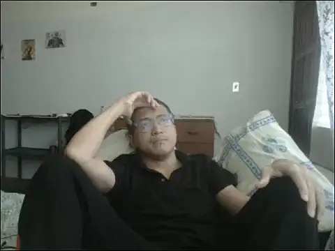 Snapshot of Mghty-cockl88 chatting on 01-24-25, 02:19 Mghty-cockl88 online show from 01-24-25, 02:19