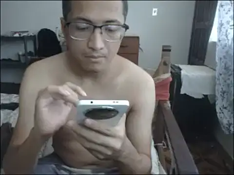 Snapshot of Mghty-cockl88 chatting on 03-03-25, 02:48 Mghty-cockl88 online show from 03-03-25, 02:48