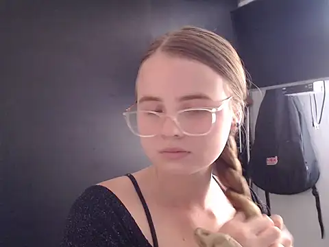 HellenMiyer1111 online show from 01-17-25, 07:16